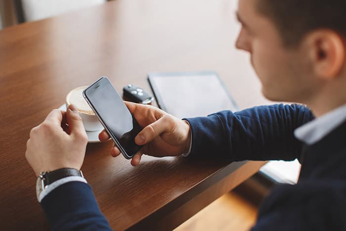 How does number porting work when switching your 085 number provider?